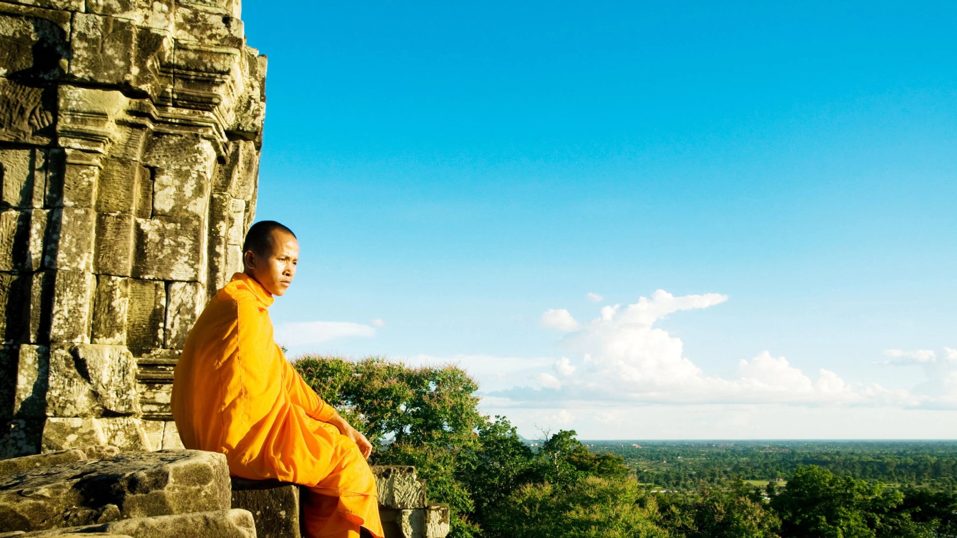 Munk vid Angkor Wat