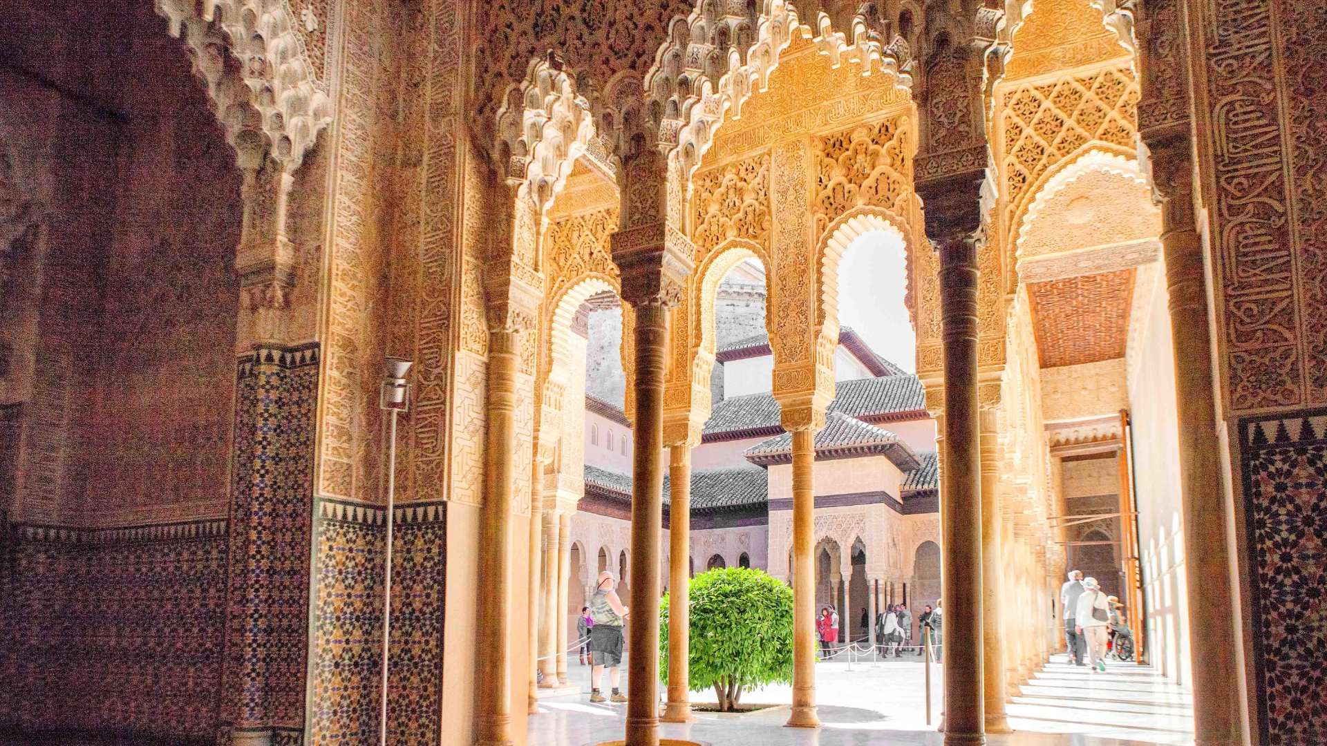 Alhambra är ett av världens vackraste monument